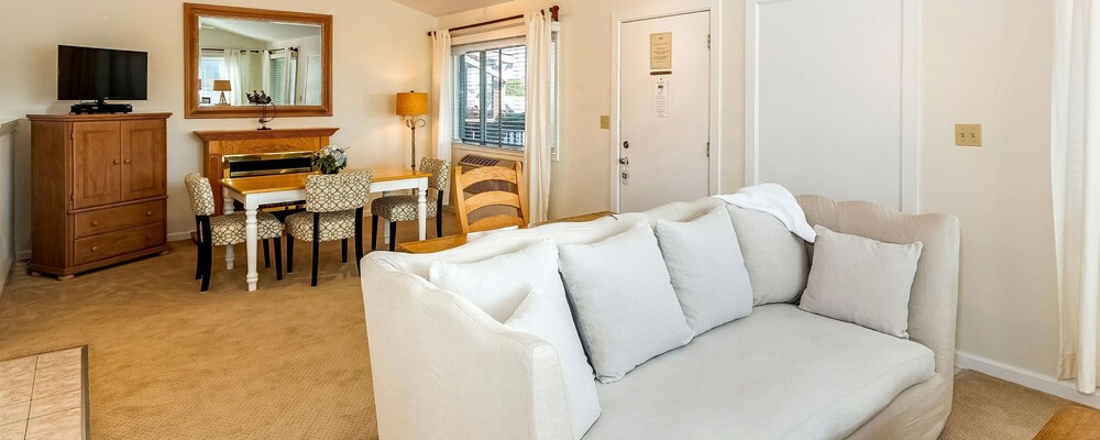 The Inn at Fairfield Beach - photo 55