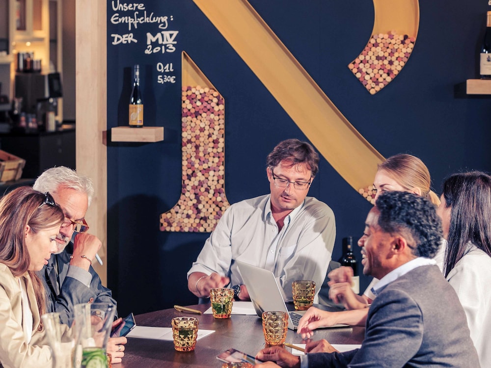 מזון ומשקאות