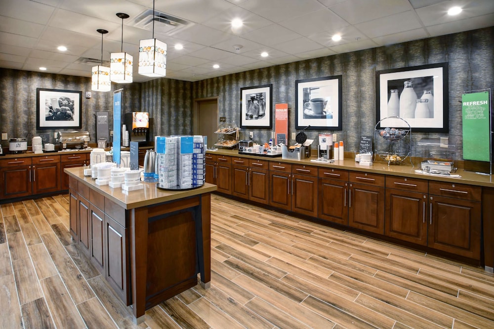 Hampton Inn & Suites Baltimore Aberdeen - photo 21