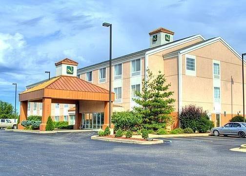 Quality Inn Kalamazoo near Wings Stadium - photo 2