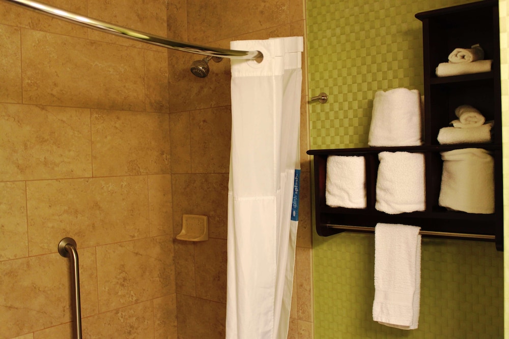 Hampton Inn Perry Ga - photo 21