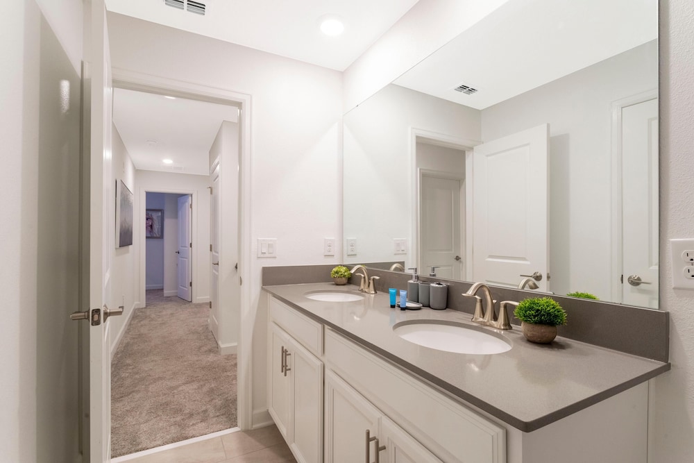 9332 SH Champions Gate Unique Luxury 8BR - photo 33