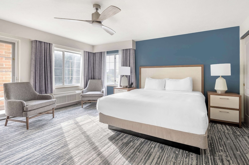 Hilton Vacation Club Varsity Club South Bend IN - photo 14