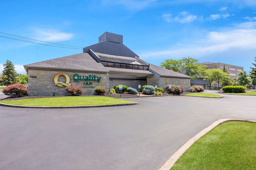 Quality Inn Middleburg Heights near Cleveland Airport - photo 2