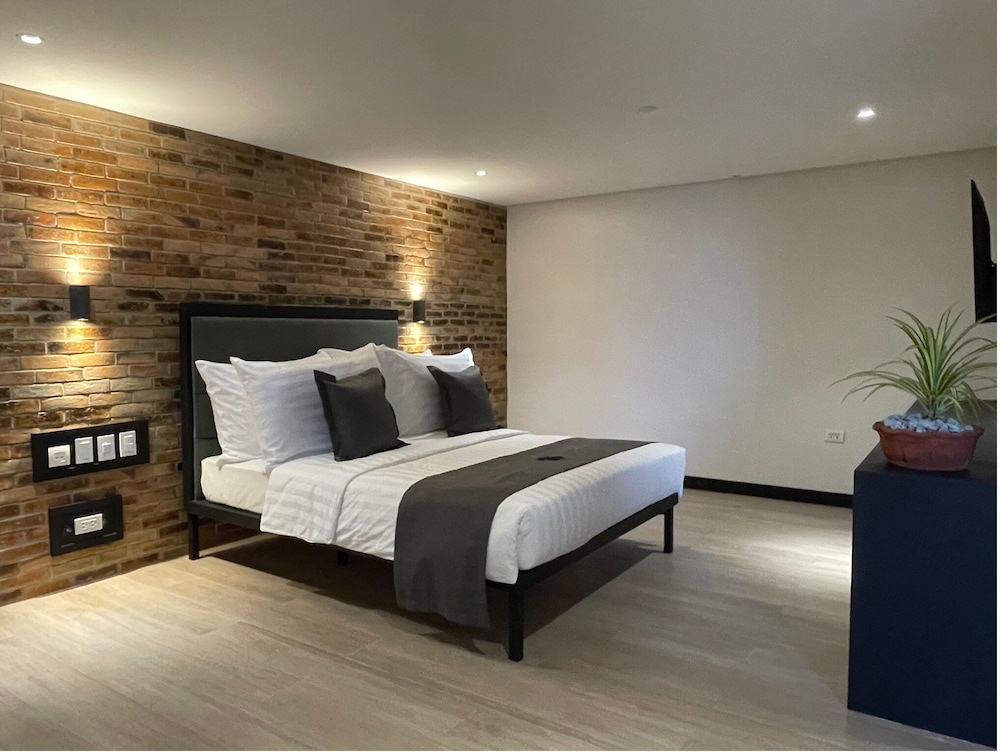 PROXY Plus by The Oriental Pangasinan — hotel in Alaminos