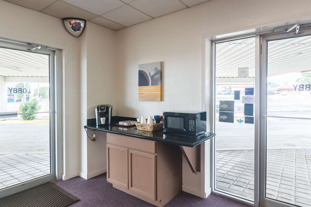 Motel 6 Snyder TX - photo 27
