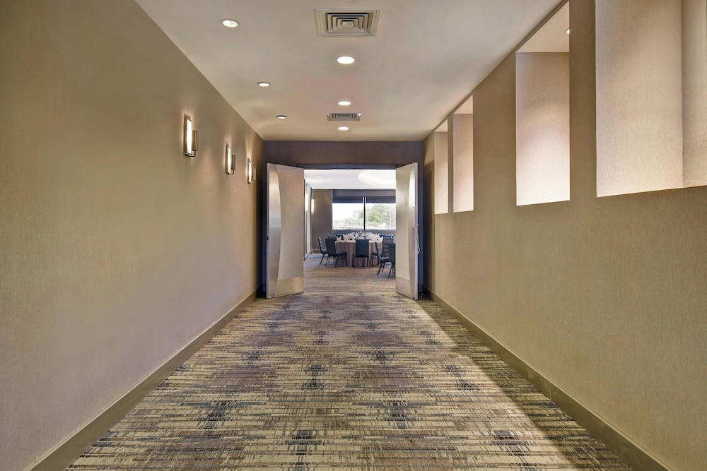 Four Points by Sheraton Boston Newton - photo 52
