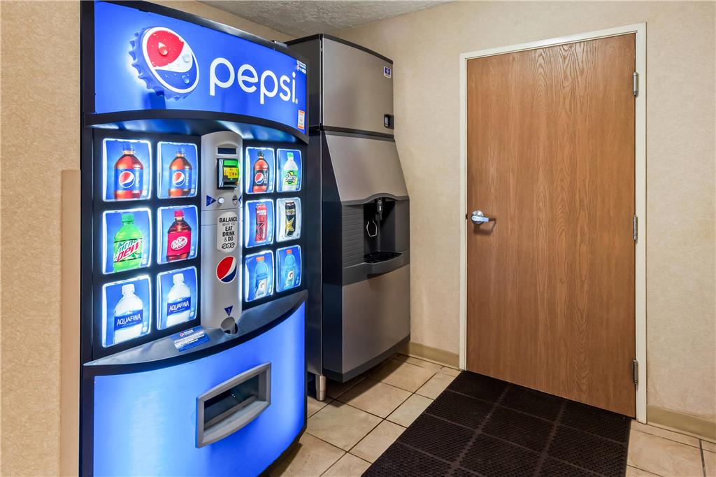 Comfort Suites Clackamas - photo 57