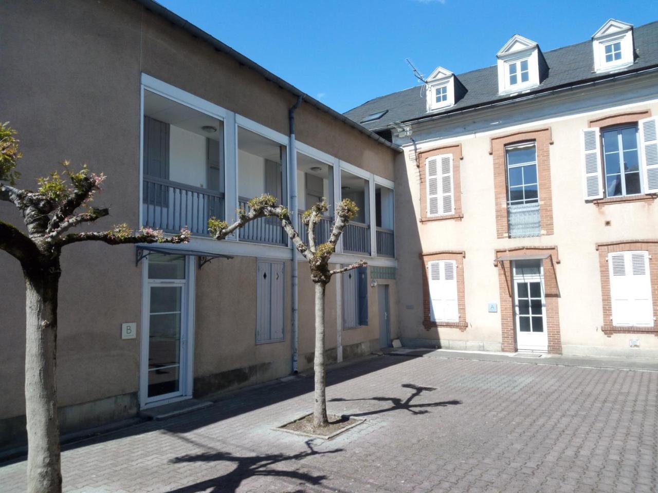 Hotel De La Gare Chambre Simple — Tarbes