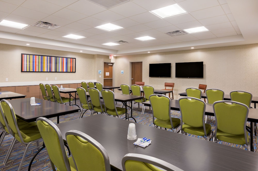 Holiday Inn Express & Suites Prosser Yakima Valley Wine by IHG - photo 36