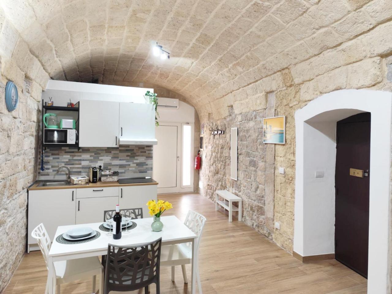 Rilu 37 — 4-Star Luxury Hotel in Trani, Italy