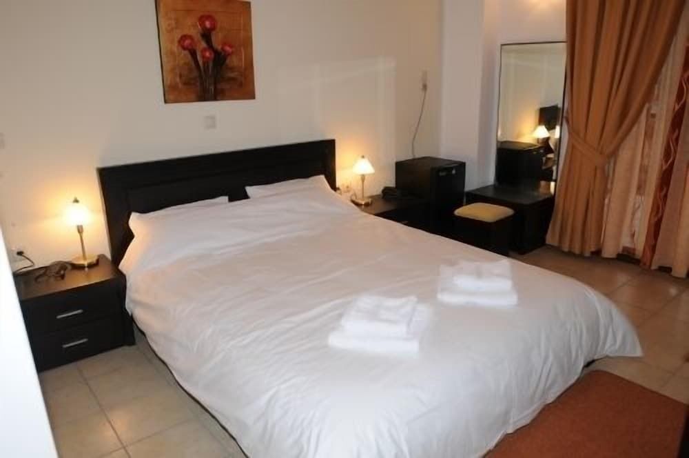 Kastro Lilaias - carbon neutral hotel in Delphi