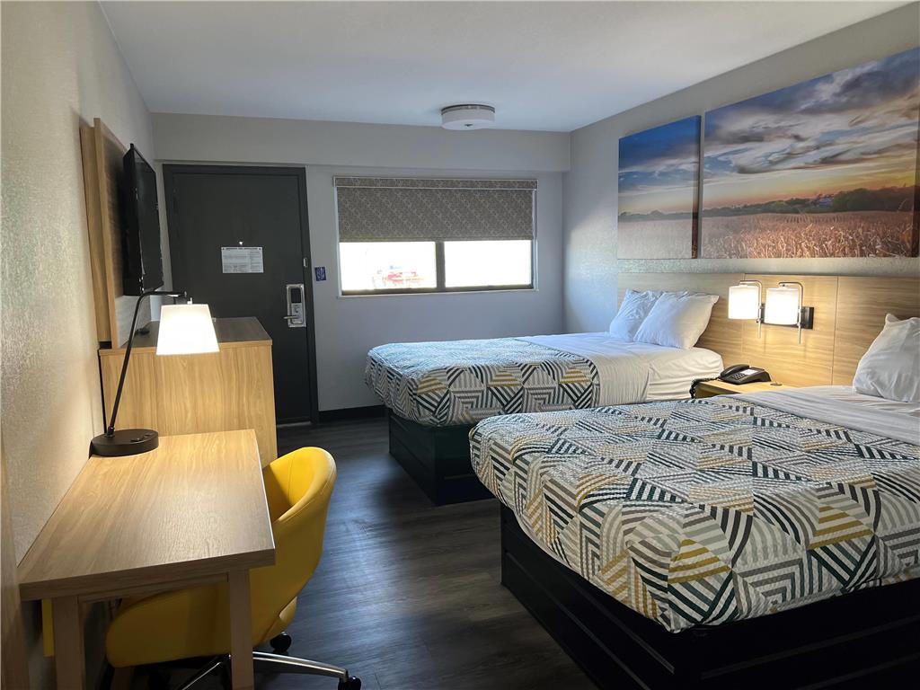 Days Inn by Wyndham Kansas City Northeast - photo 16