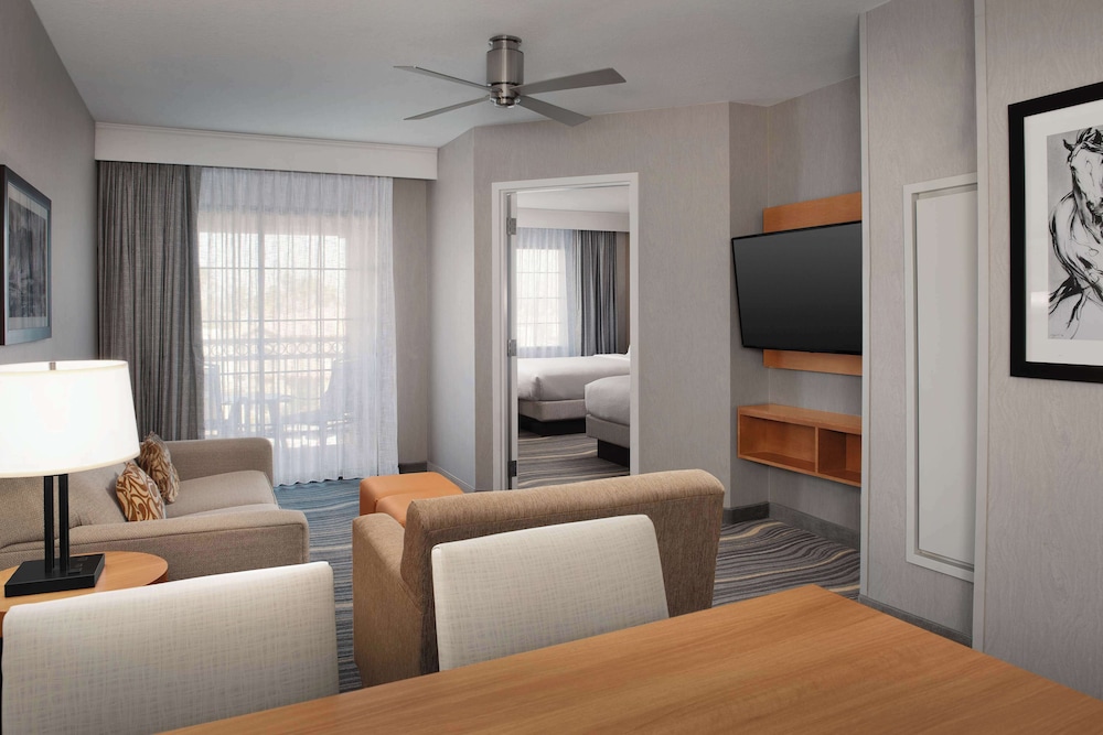 Embassy Suites La Quinta Hotel & Spa - photo 26