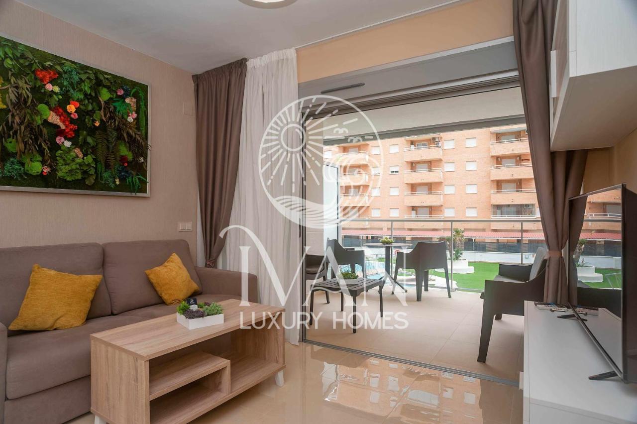 Casa Lucero Ivan Luxury Homes 6ªplta Sur 1ªlinea — 4-Star Luxury Hotel in Oropesa Del Mar, Spain