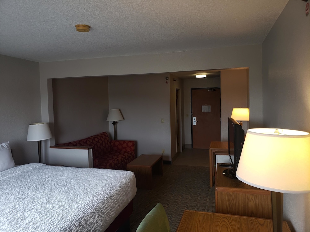 Country Inn & Suites by Radisson Fairview Heights IL - photo 10