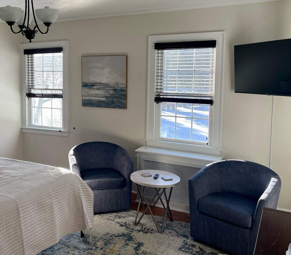 Valcour Inn & Boathouse - photo 12
