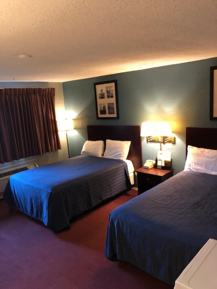 Latham Inn - photo 14