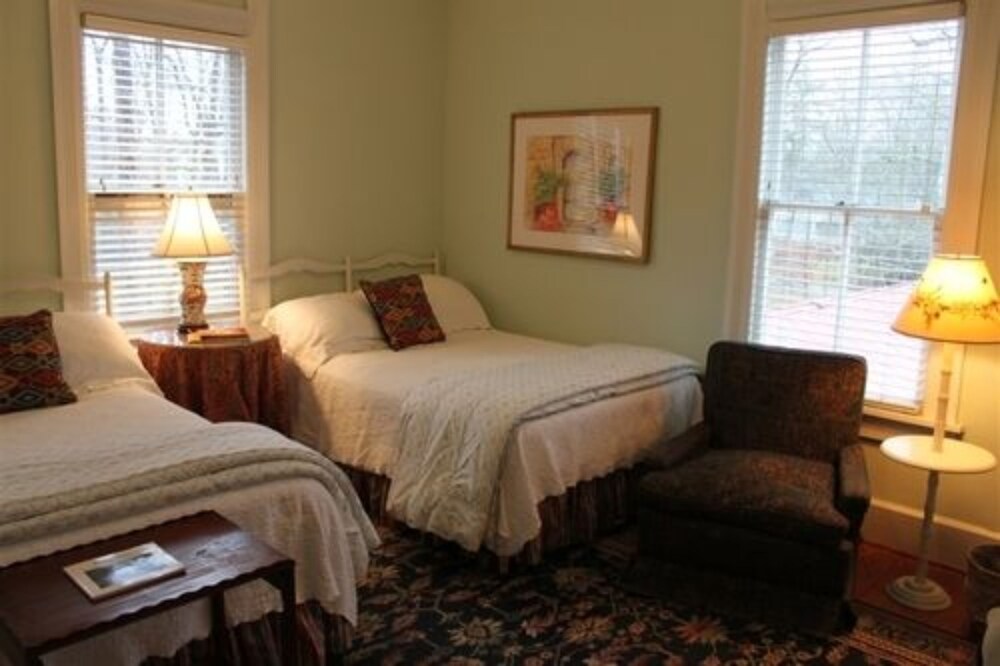Edgeworth Inn - photo 7