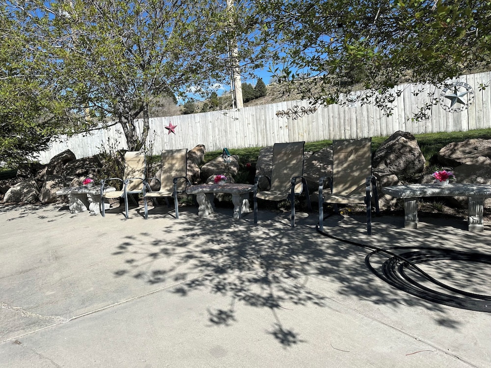 Rustic Inn Motel - featured photo