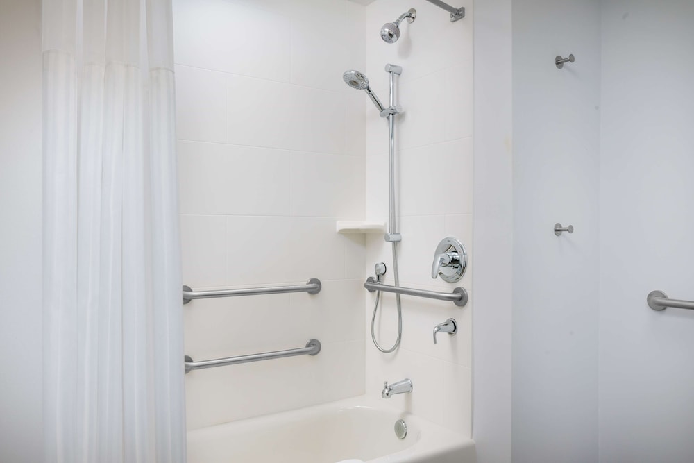 Hilton Garden Inn Apopka City Center - photo 18