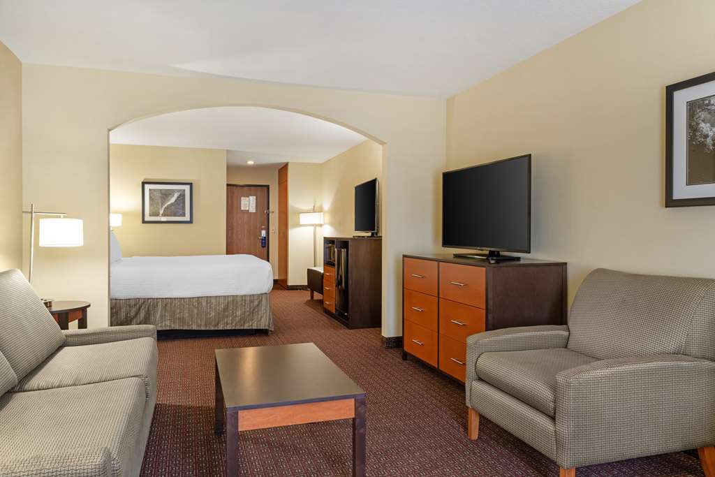 Best Western Cascade Inn & Suites - photo 20