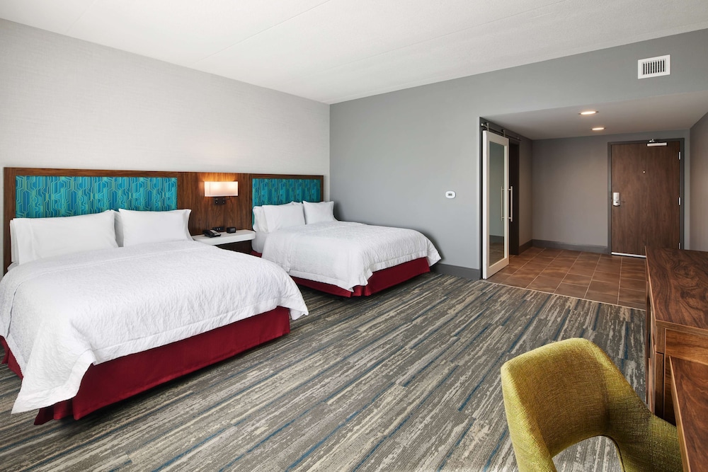 Hampton Inn & Suites Franklin Indianapolis - photo 19