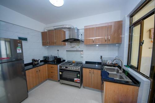 Modern & elegant furnished 2 bedroom apartment 83