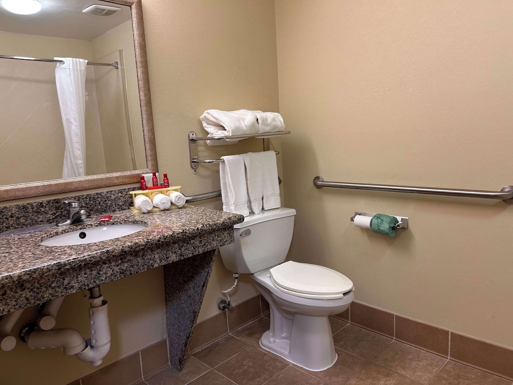 Express Inn Leesville Ft Johnson SureStay Collection by BW - photo 21