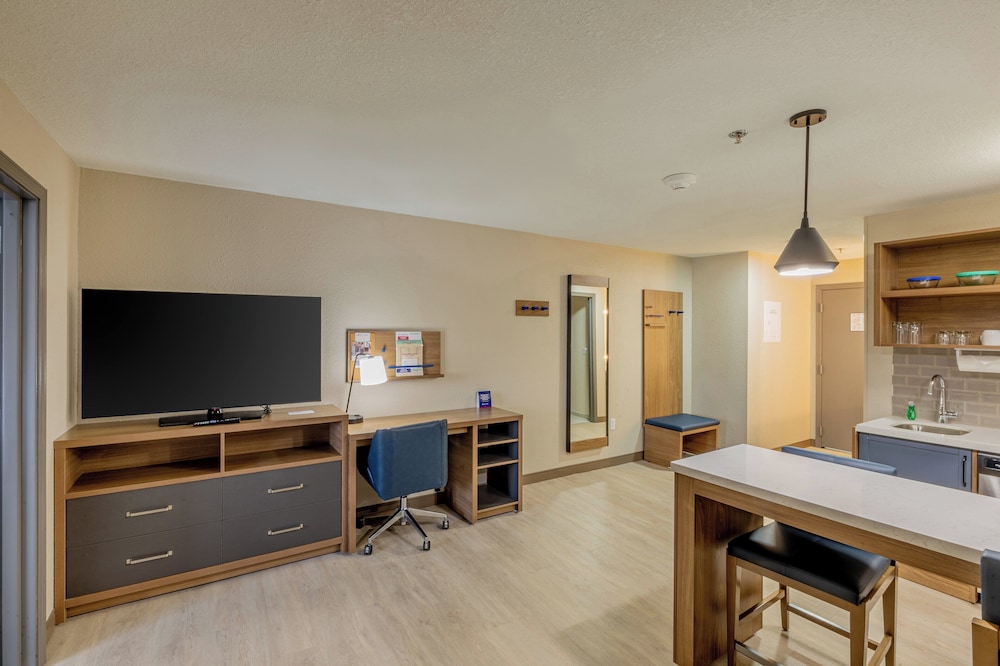 Candlewood Suites Wichita Northwest - photo 26