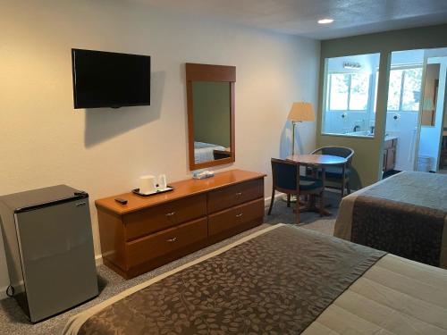 Murphey's Motel LLC - photo 34