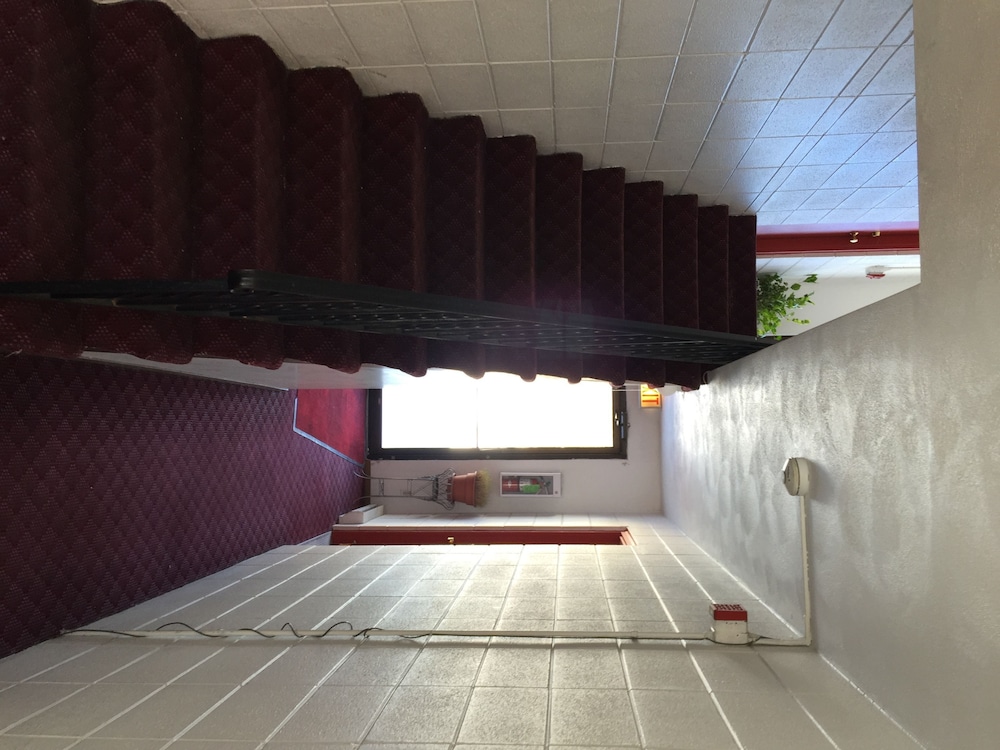 La Villa Motel - photo 14