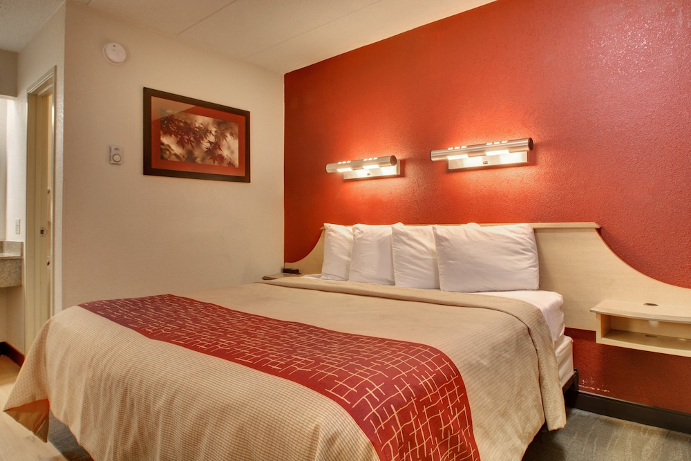 Red Roof Inn St Louis Westport Maryland Heights - photo 13