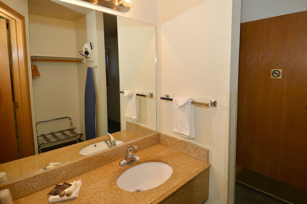 Sunrise Inn Hotel - photo 37