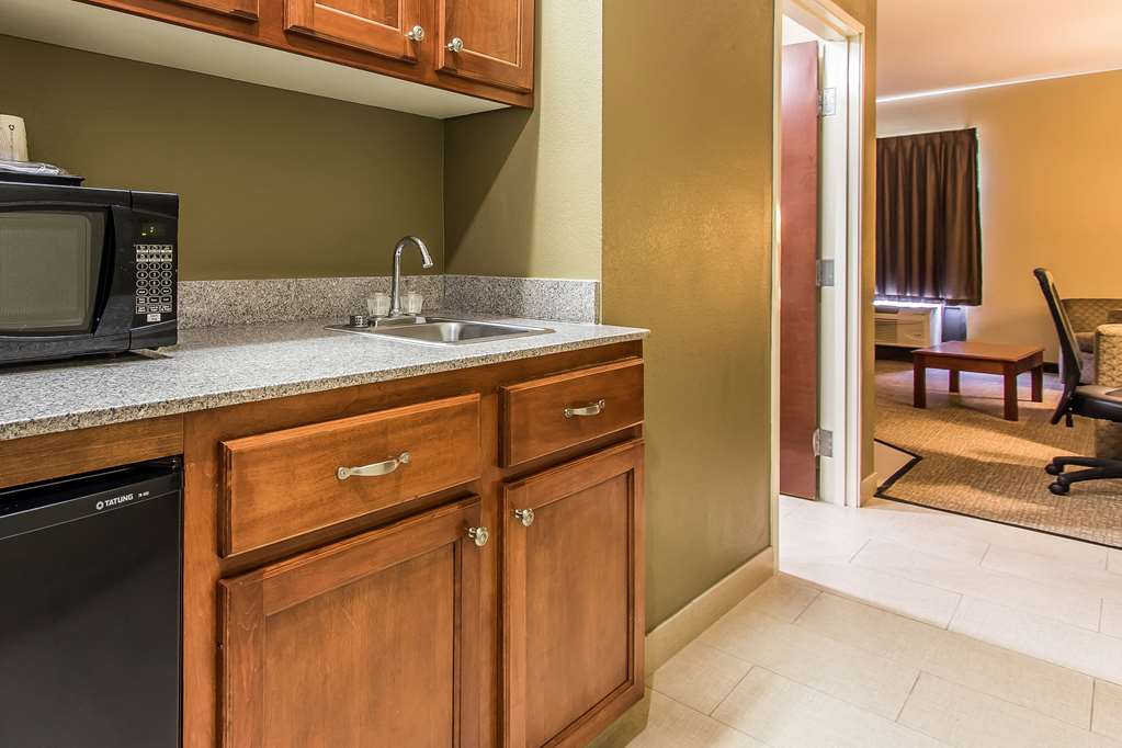 Quality Suites New Iberia - photo 10