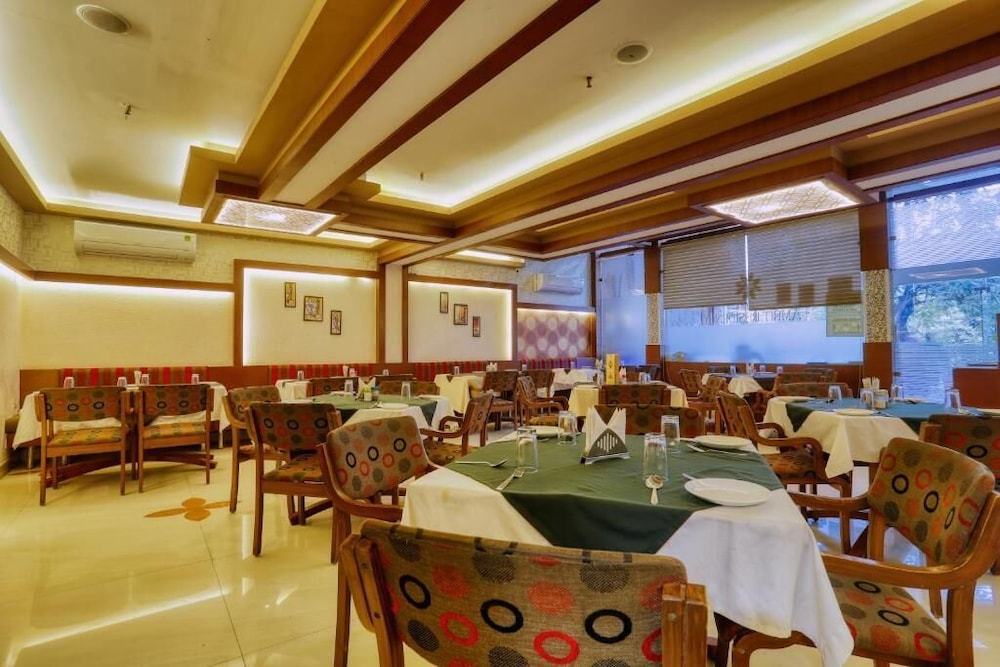 Hotel Amrit Residency — Indore — photo 5