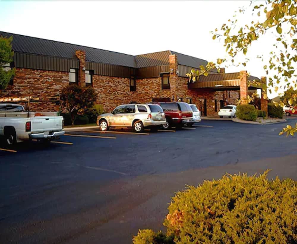 Super 8 by Wyndham Columbia City - photo 12
