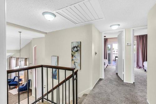 4BR Family Home Private Pool & BBQ Near Strip