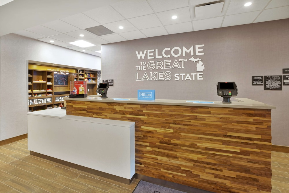 Hampton Inn & Suites Grandville Grand Rapids South - photo 2