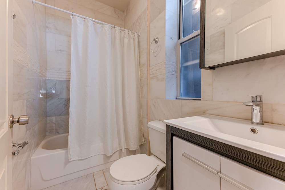 110th Boutique Hotel - photo 33
