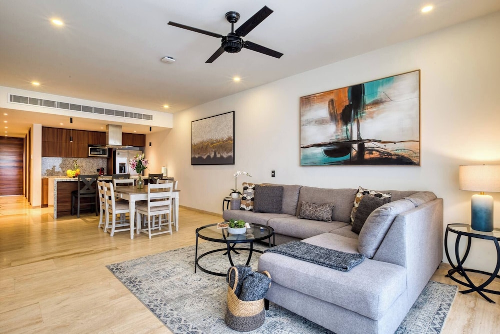 Family Friendly APT 17 ocean view 3BR 6 pax — 4-Star Luxury Hotel in San Jose Del Cabo, Mexico