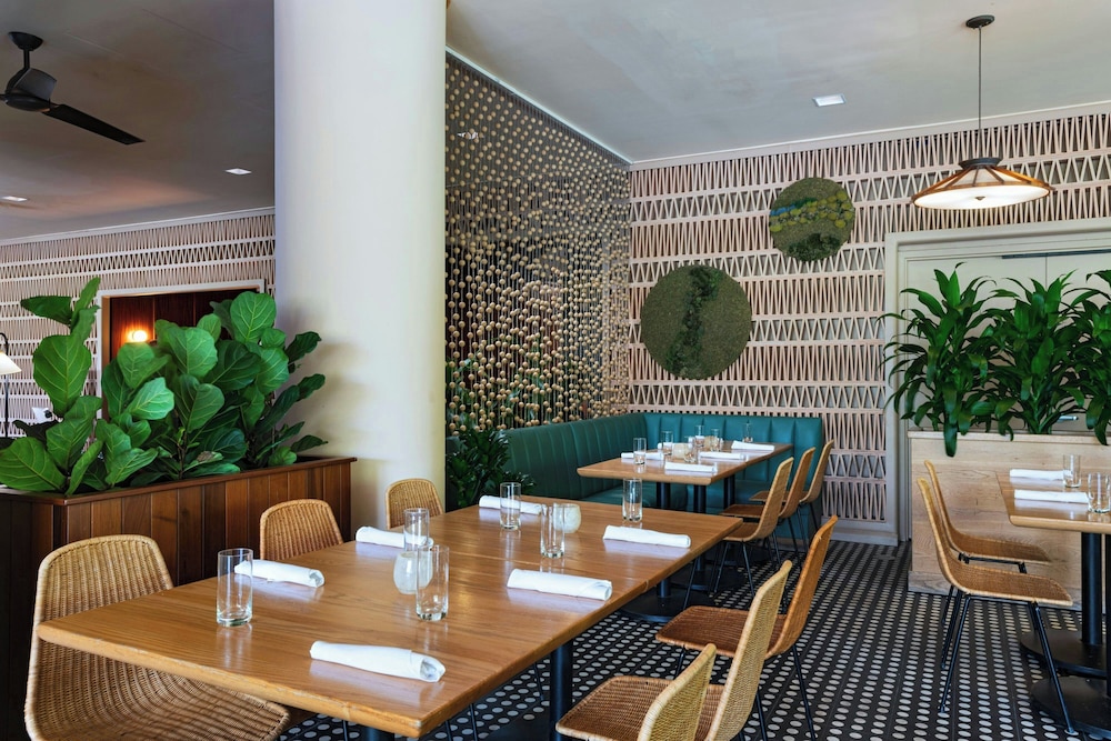 The Laylow Waikiki Autograph Collection - photo 68