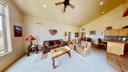 Return to the Old West #T1 - photo 10