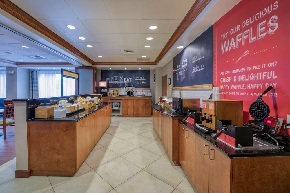 Hampton Inn Wilmington University Area Smith Creek Station - photo 54