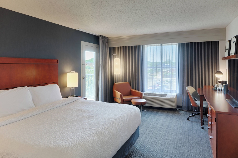 Courtyard by Marriott Springfield Downtown - photo 12