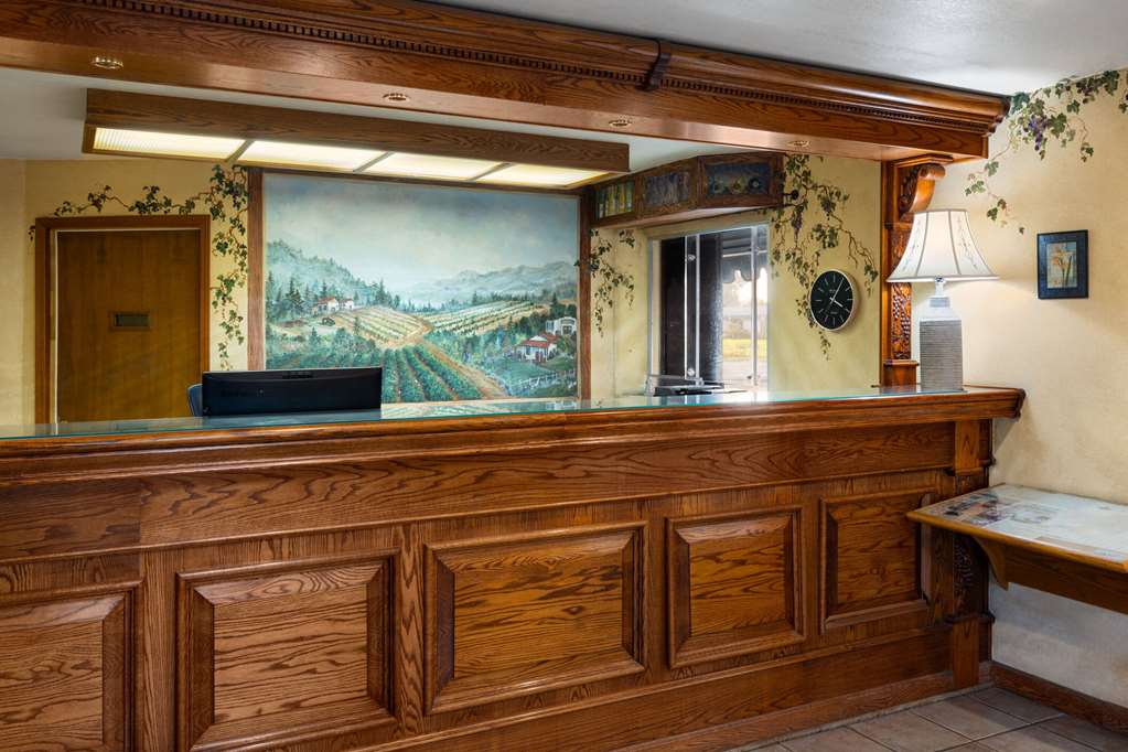 Travelodge by Wyndham Lemoore Near Naval Air Station - photo 5