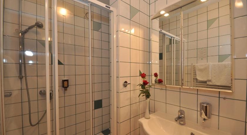 Hotel Restaurant Teuschler Mogg Bad Waltersdorf inklusiv Genusscard — Bad Waltersdorf — photo 5