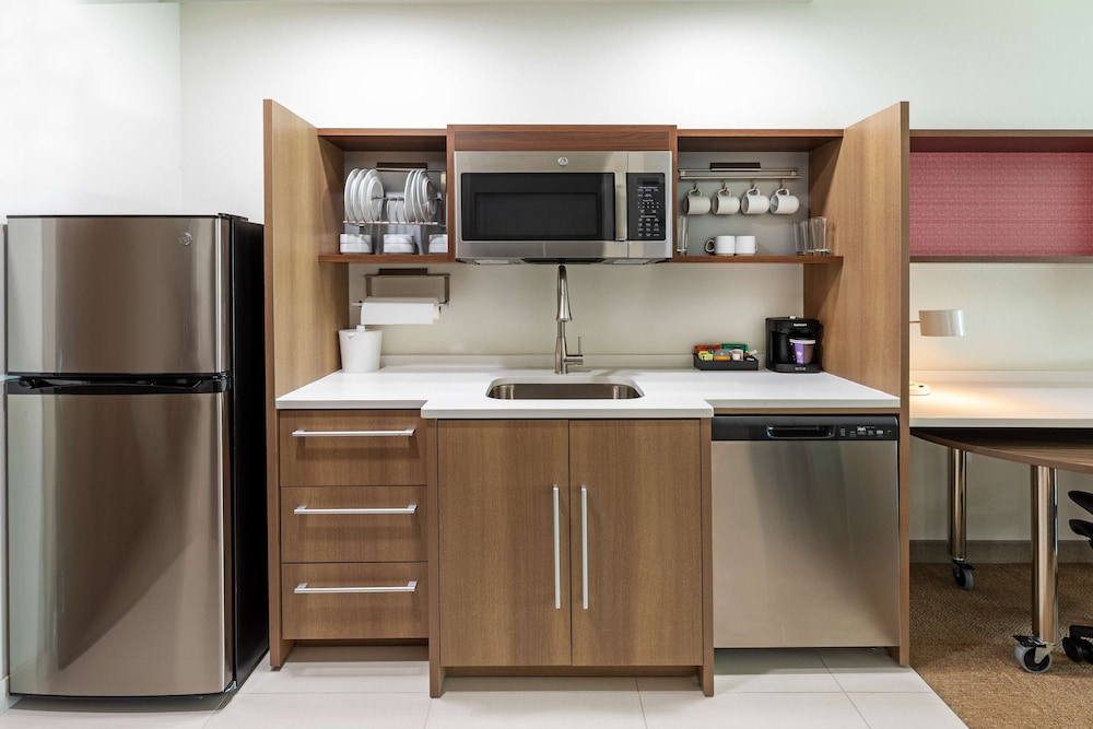 Home2 Suites by Hilton Weatherford - photo 19