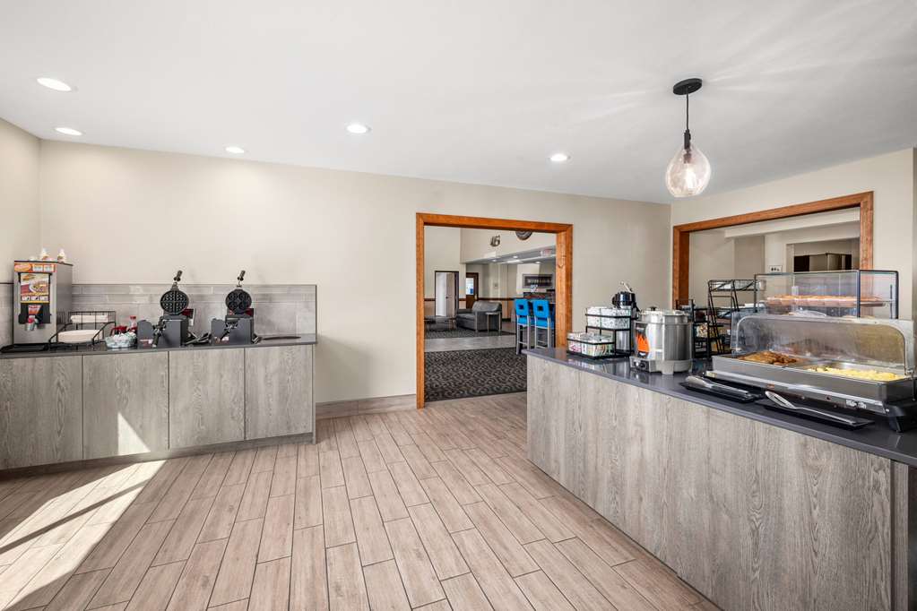 La Quinta Inn & Suites by Wyndham Grants Pass - photo 39