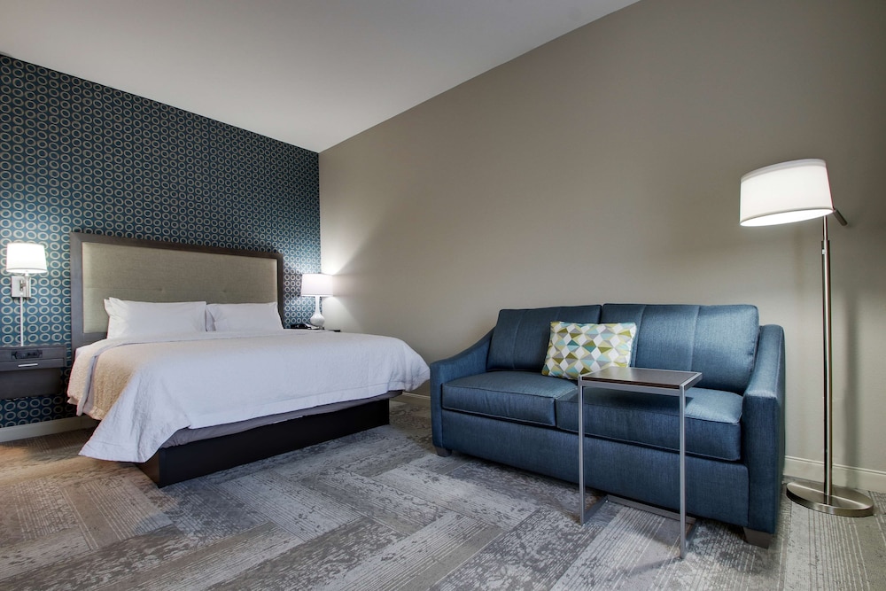 Hampton Inn & Suites Knightdale Raleigh - photo 39